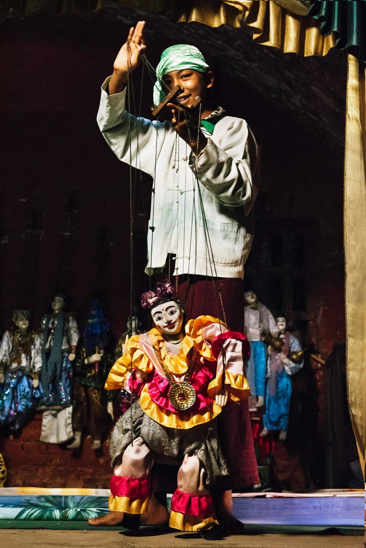 Traditional Puppet Show - Myanmar by Jlr